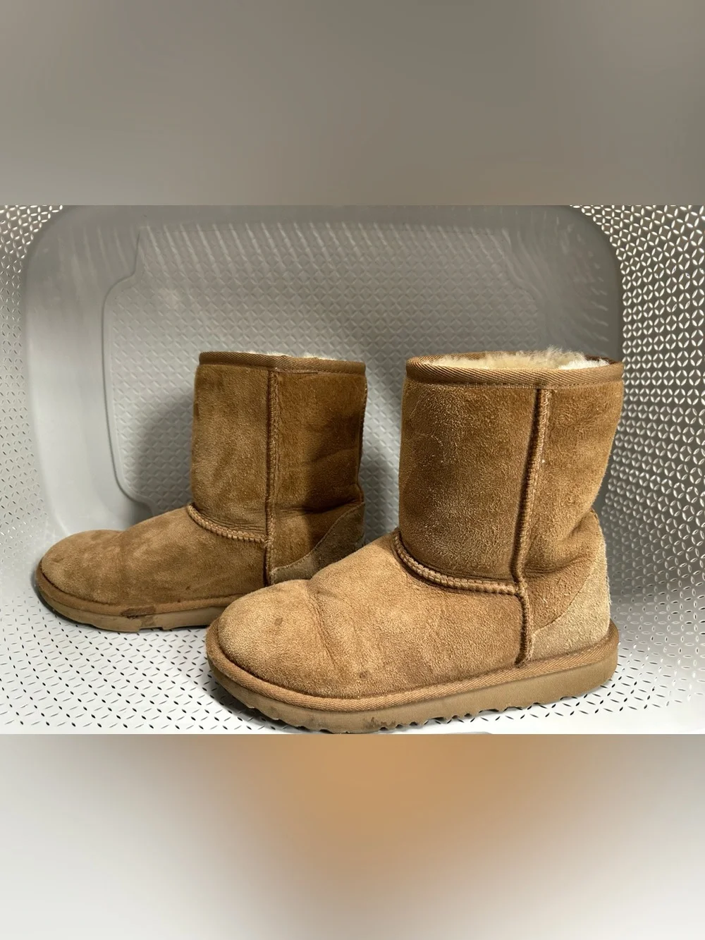 Kids Size 4 Ugg Classic Short Boots